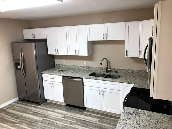 4th image of 817 W Orange St #817