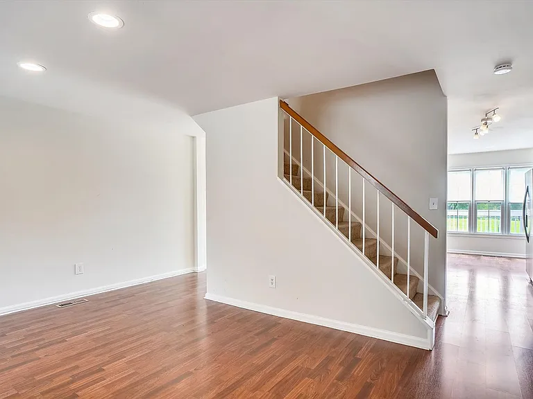 8830 Thomas Lea Ter — Photo 15