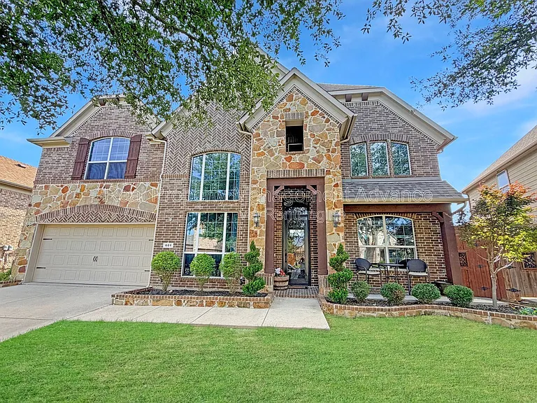 801 Renault Way — Photo 1