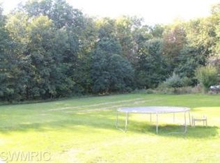 5385 Kenowa Ave SW, Grandville, MI 49418