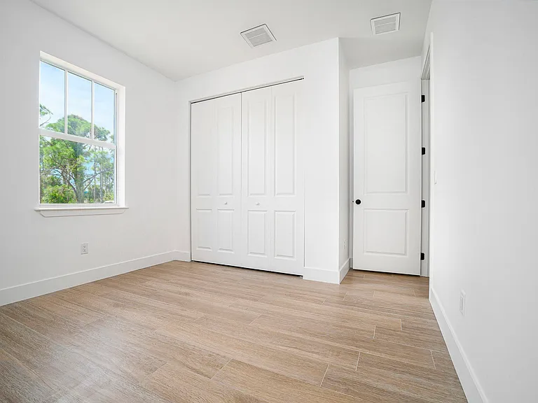 15061 Brainbridge Cir — Photo 5