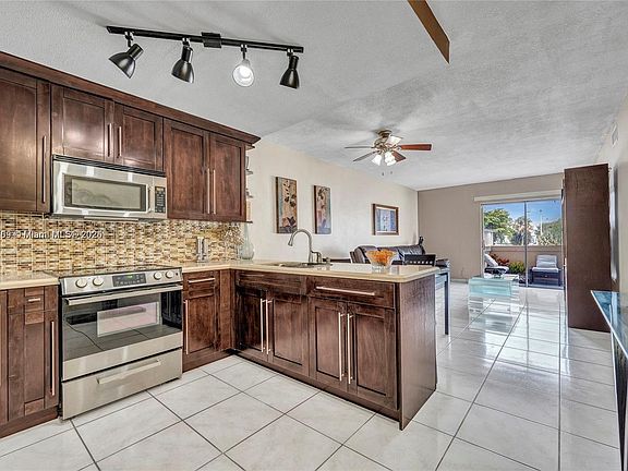 2nd image of 685 Miller Dr #E-203