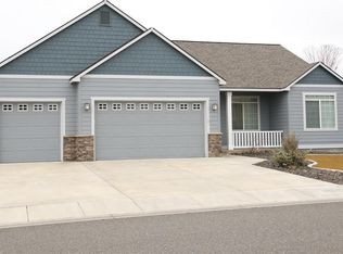 9815 Norfolk Dr, Pasco, WA 99301