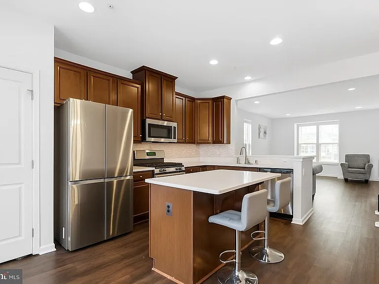 5758 Barts Way — Photo 11
