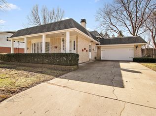 13020 S 70th Ct, Palos Heights, IL 60463