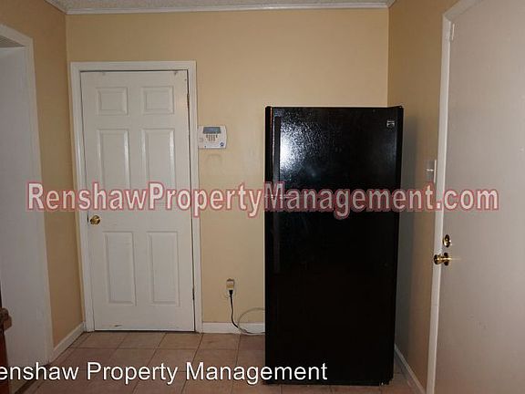 5th image of 1887 Lausanne St