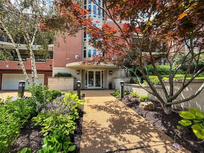 7320 Forsyth Blvd APT 103, Saint Louis, MO, 63105