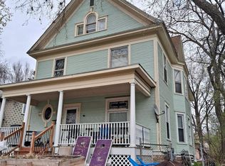1070 13th Ave SE #1, Minneapolis, MN 55414