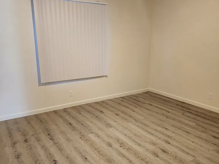 Casa Blanca Apartments — Photo 15