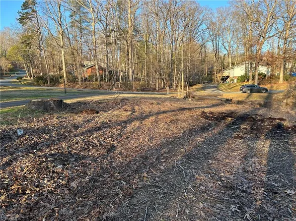 Brookberry Rd, Mount Airy, NC 27030