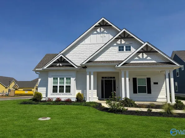 200 Midvale Cir, Harvest, AL 35749