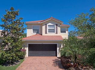 1995 Grey Falcon Cir SW, Vero Beach, FL 32962