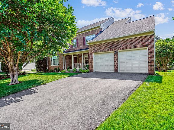 3rd image of 13920 Leeton Cir