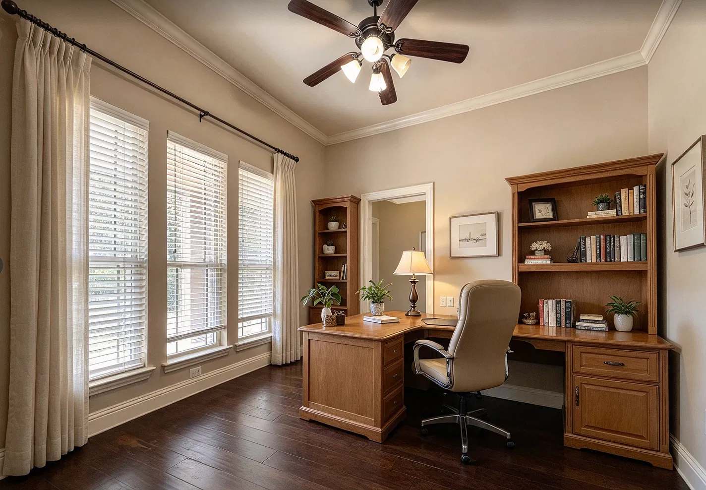 3 bed, 1843 sqft, $2,150 — Photo 3