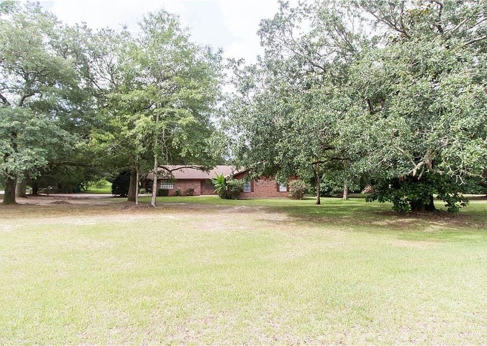 1st image of 11100 Lakeside Cir