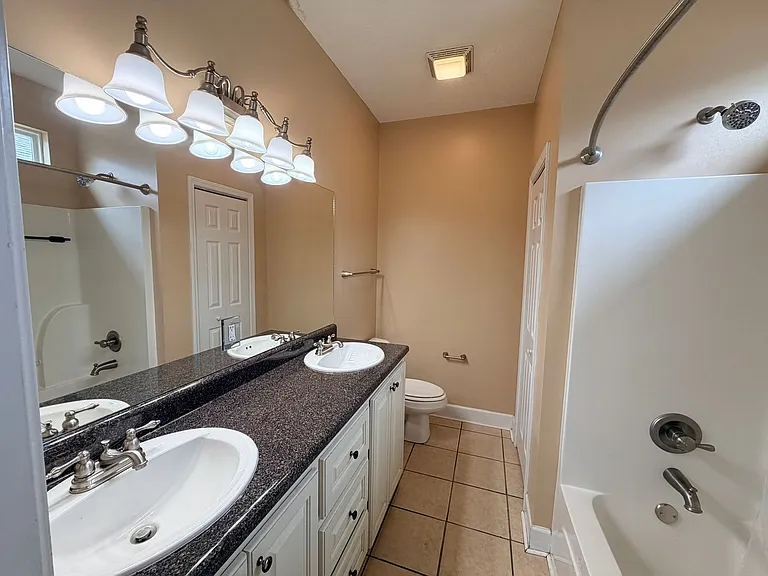 5079 Greyfield Pl N — Photo 12