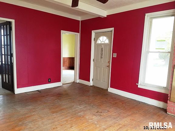 4th image of 1142 N Kellogg St