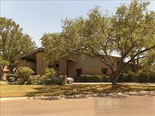 2nd image of 2946 Emerald Lake Dr