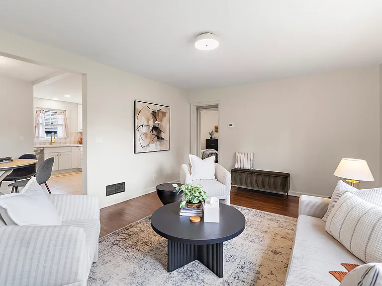 4305 NE 77th Ave — Photo 5