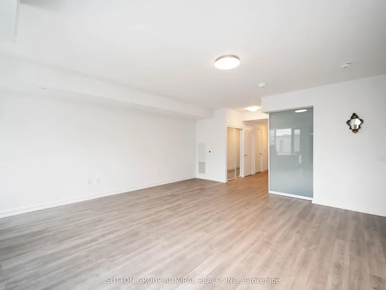 158 Front St E #812 — Photo 13