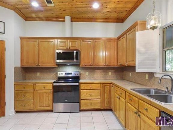 5th image of 11918 Wildwood Ln
