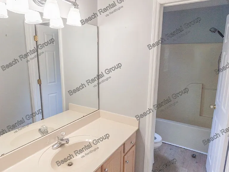 6661 Wisteria Dr — Photo 17