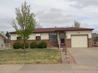 1904 Longfellow Rd, Hays, KS 67601