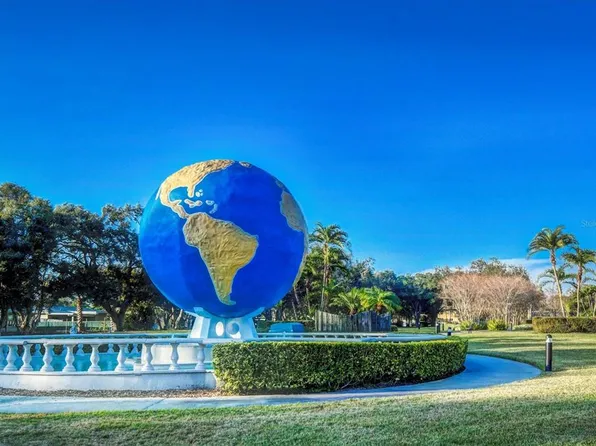 2466 Ecuadorian Way APT 38, Clearwater, FL 33763