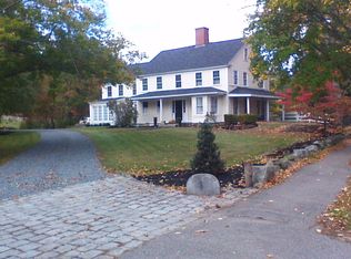 81 S Main St, Topsfield, MA 01983