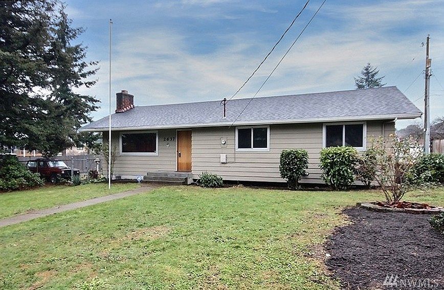 1st image of 2637 S 150th St