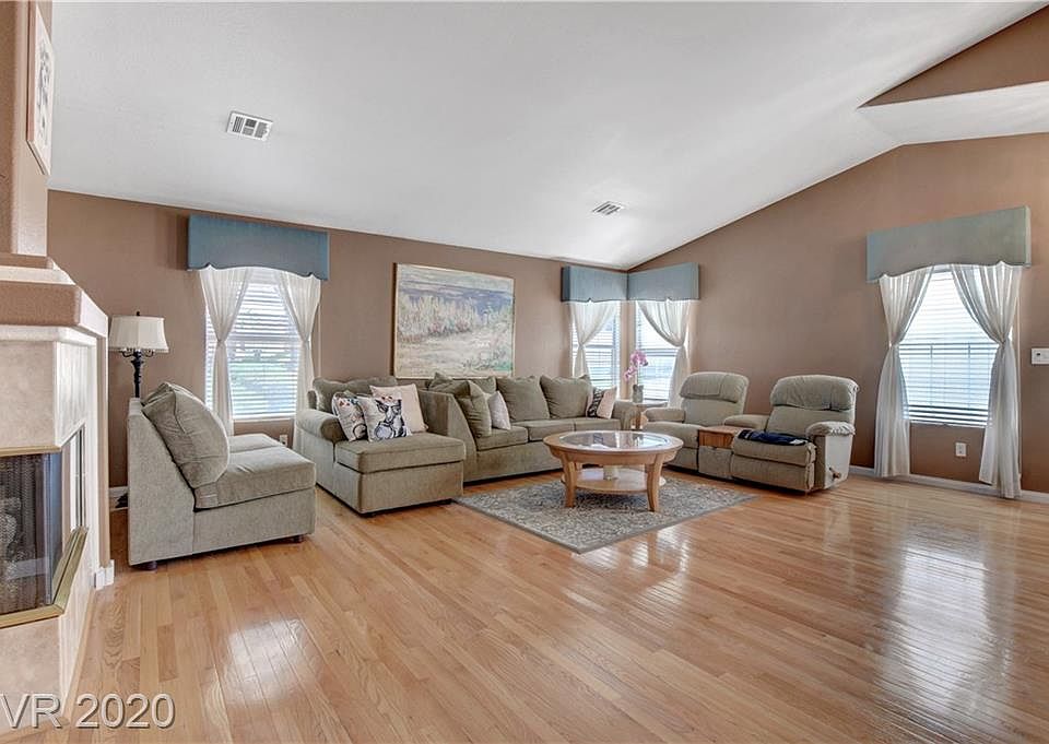 1st image of 7727 Top Hat Ave