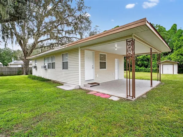 2704 Wood St, Leesburg, FL 34748