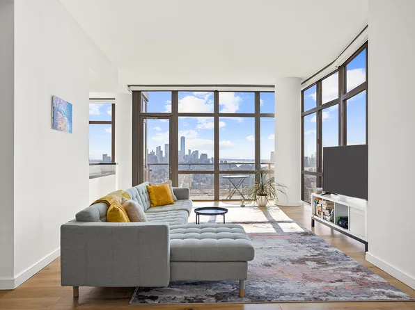 101 West 24th Street 37B image 2 of 12