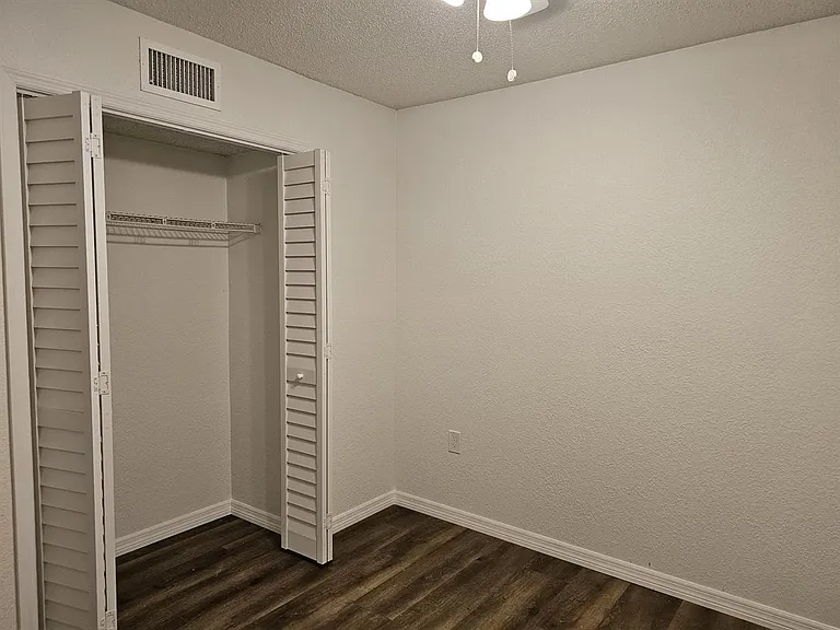 5242 Opal Ln — Photo 9