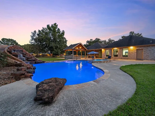 17397 Northcrest Cir, New Caney, TX 77357