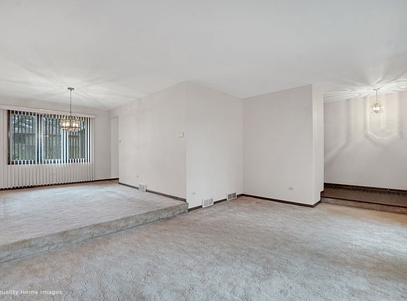 3rd image of 6101 W 123rd St