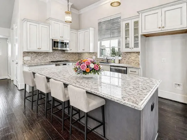 2003 Covent Garden Sta, Houston, TX 77045