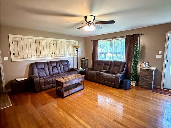 4th image of 56 Beechrock Dr