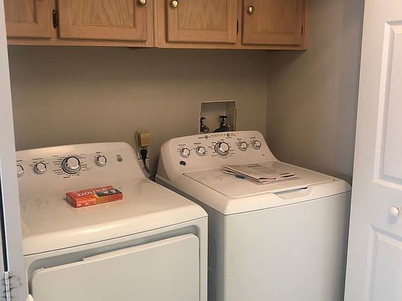5th image of 121 Palm Dr