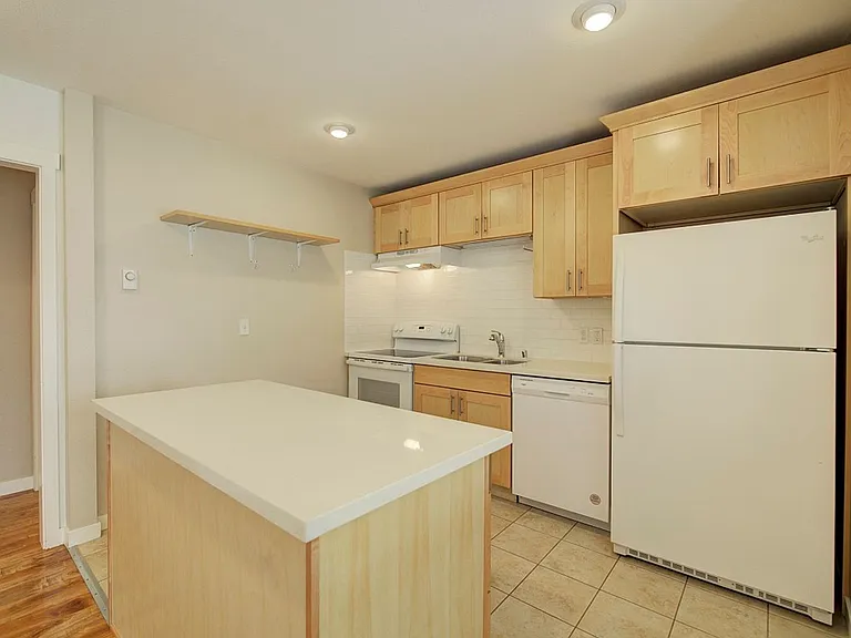 9840 NE 116th Street — Photo 23