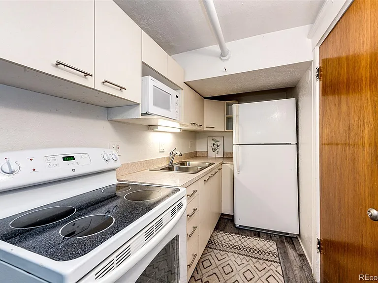 1401 Fillmore St #5 — Photo 10
