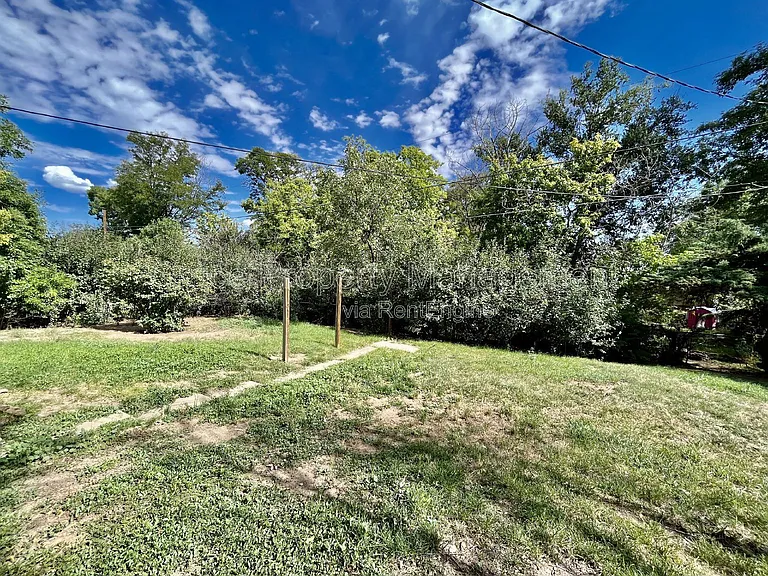 10758 Ogden St — Photo 12