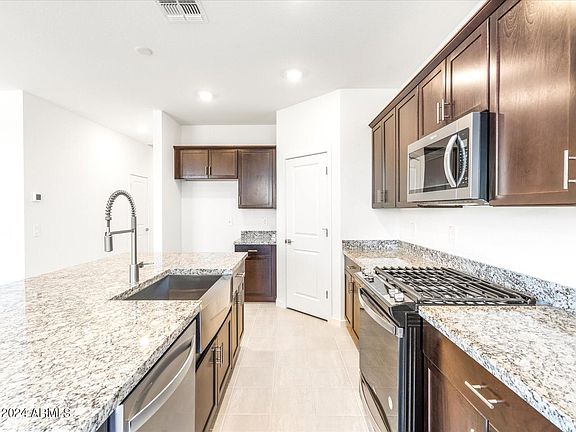 4th image of 25143 N 160TH Avenue