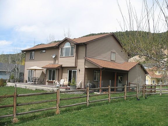 Exterior-Backyard