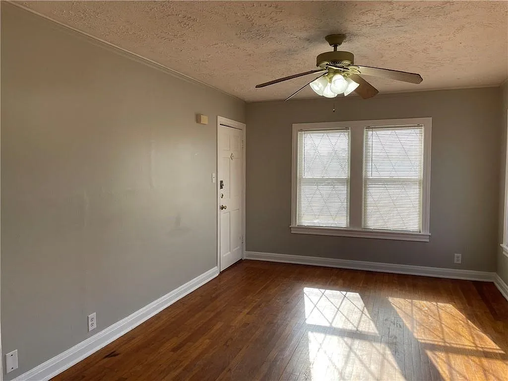 Building Photo - 332 Rosebud Ave