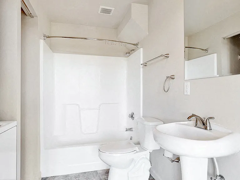 L15 Lofts — Photo 40