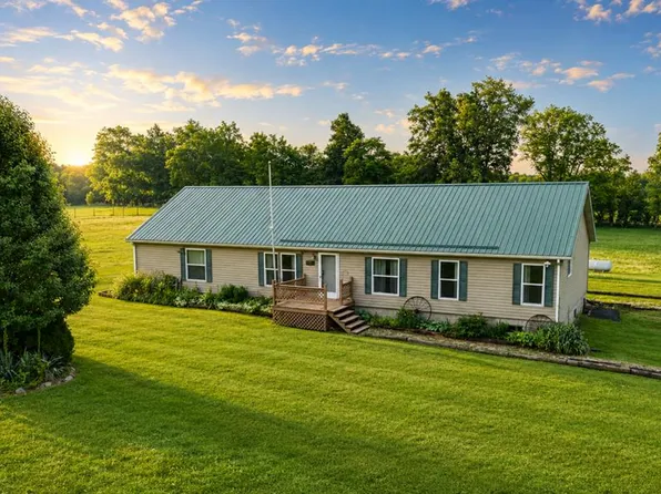 88 Hickey St, Greenwich, OH 44837