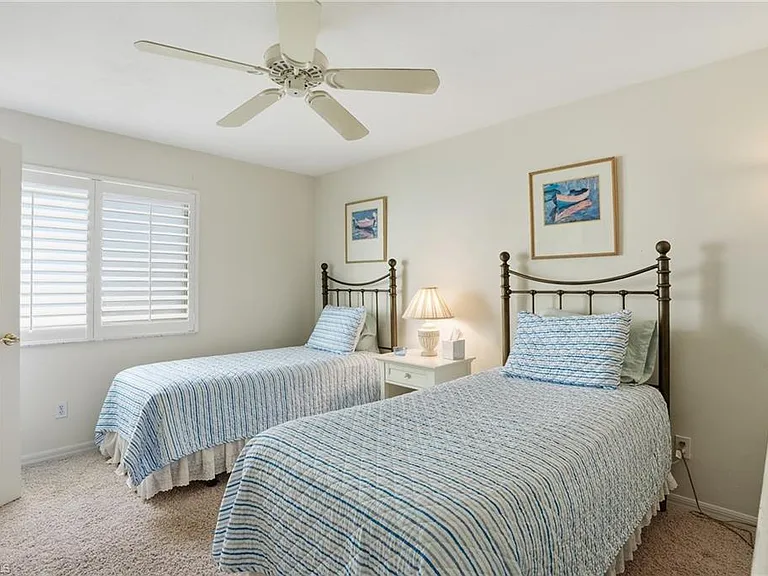7048 Pelican Bay Blvd #C-302 — Photo 26