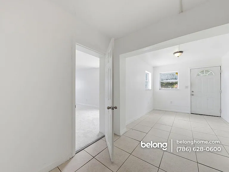 280 Seaman Ave — Photo 14