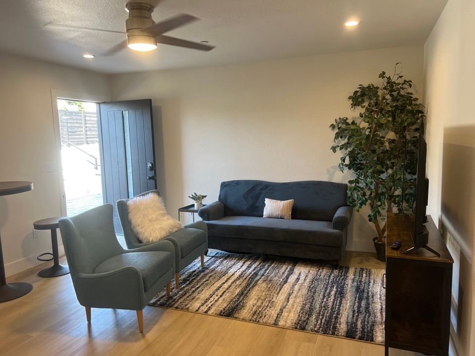 1st image of 5060 72nd St #105